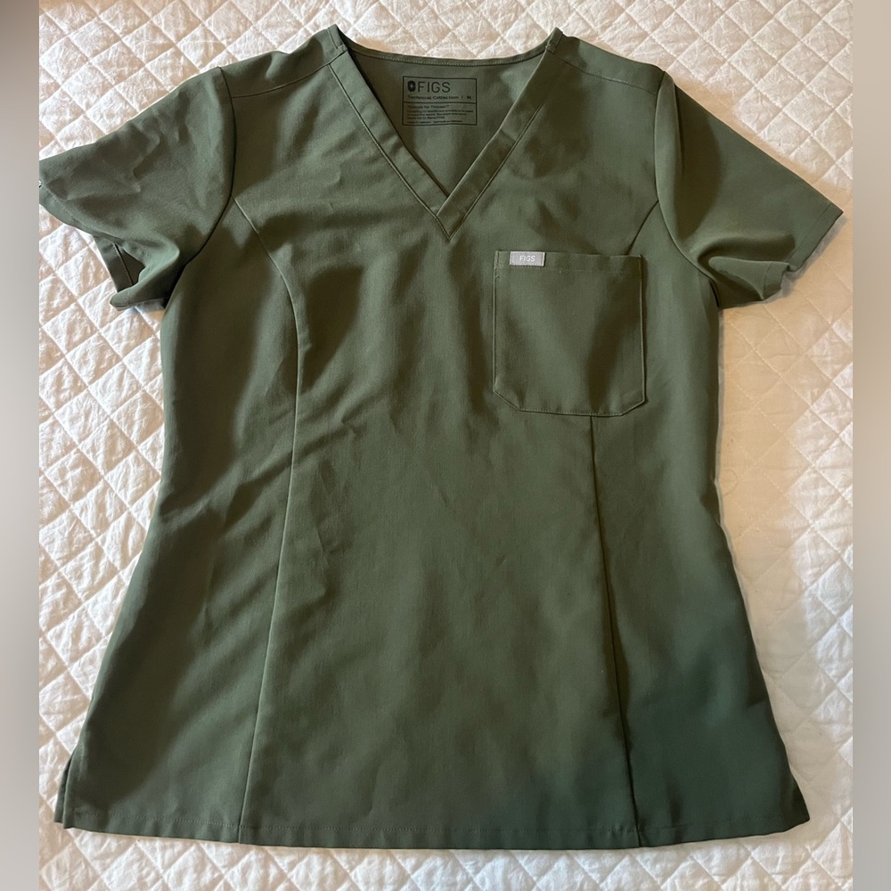 Figs Caterina Slim Scrub Top Green size M